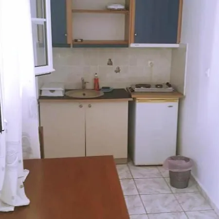 Theofilos Appartements Livadi  Zimmer foto