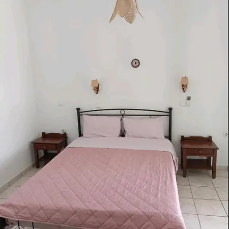 Theofilos Appartements Livadi  Zimmer foto