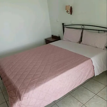 Theofilos Appartements Livadi  Zimmer foto