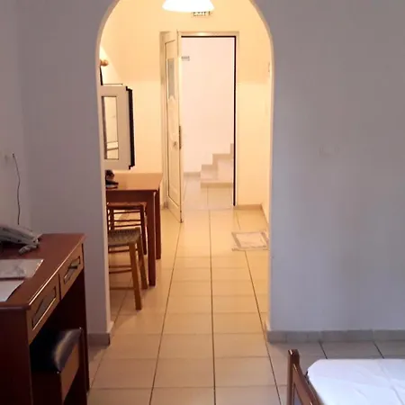 Theofilos Appartements Livadi  Zimmer foto