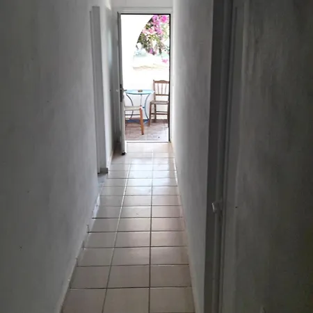 Theofilos Appartements Livadi  Zimmer foto