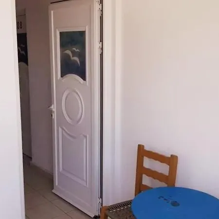 Theofilos Appartements Livadi  Zimmer foto