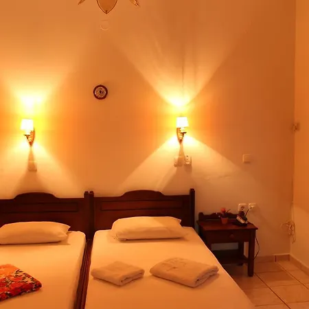 Theofilos Appartements Livadi  Zimmer foto